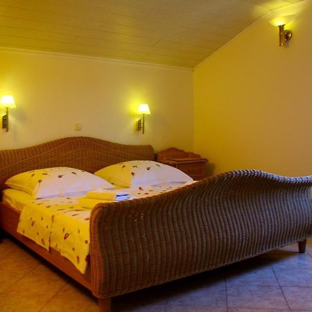 Villa Lucija Rab Town Eksteriør billede